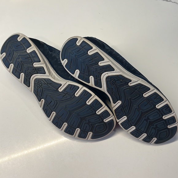 Skechers Slip On Shoes - Picture 3 of 4